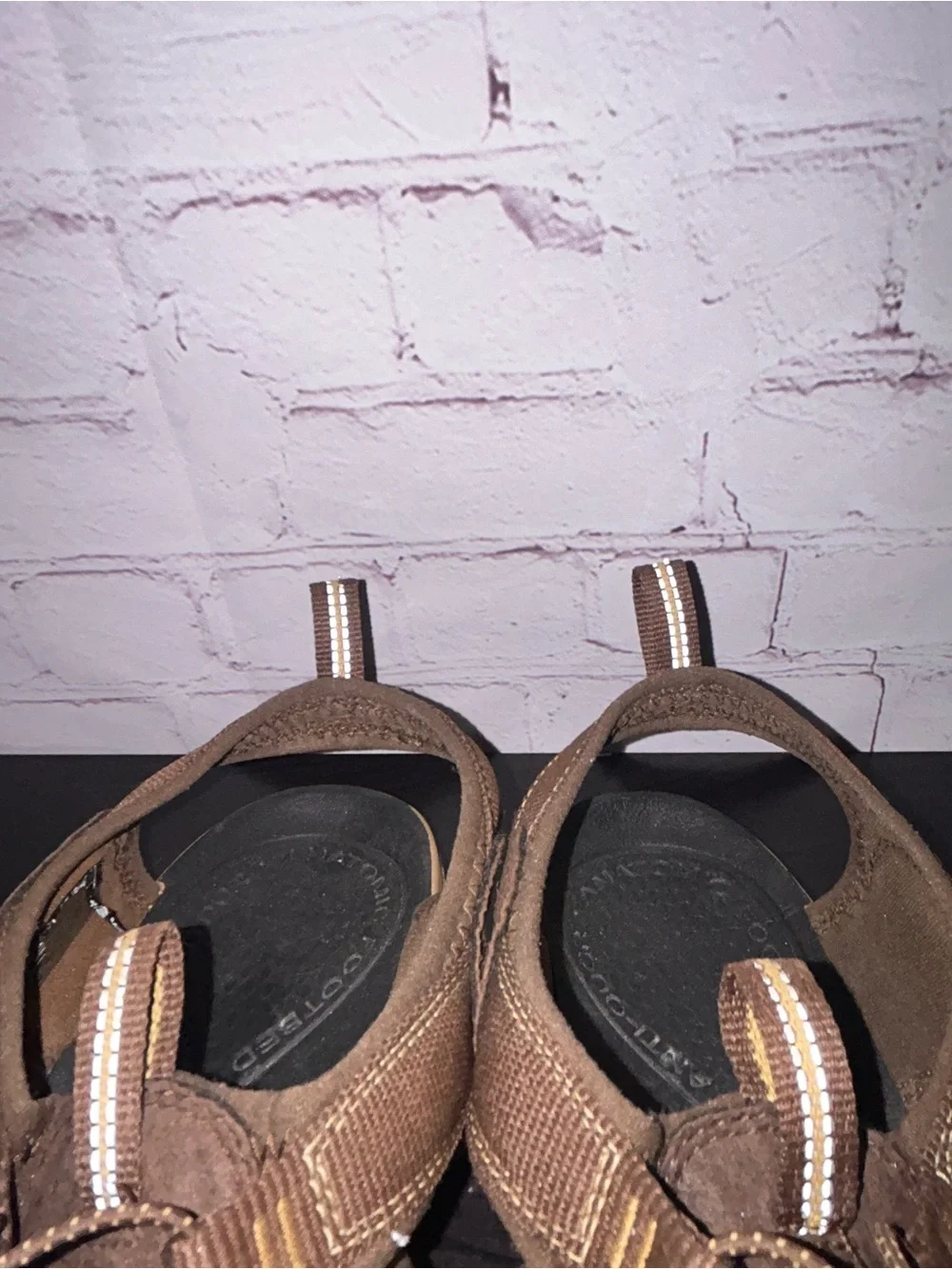 Keen Newport closed toe sandals men’s size 9